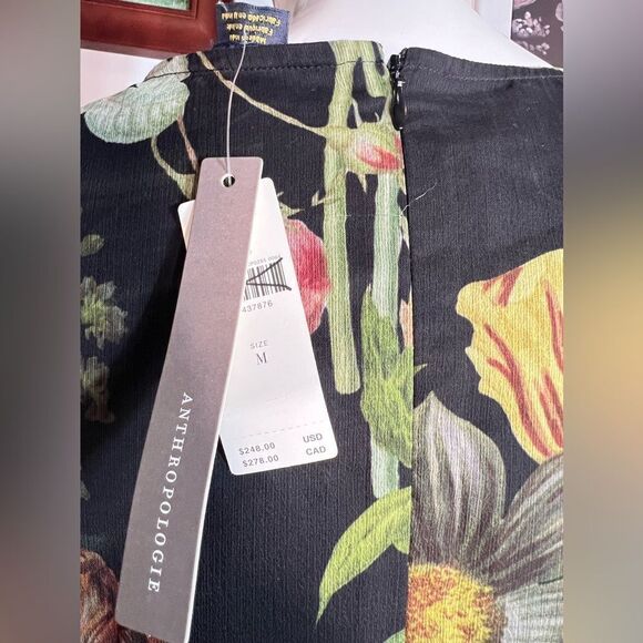 Anthropologie Pankaj & Nidhi Long-Sleeve V-Neck
Cutout Mini Dress/ size M - Picture 9 of 9